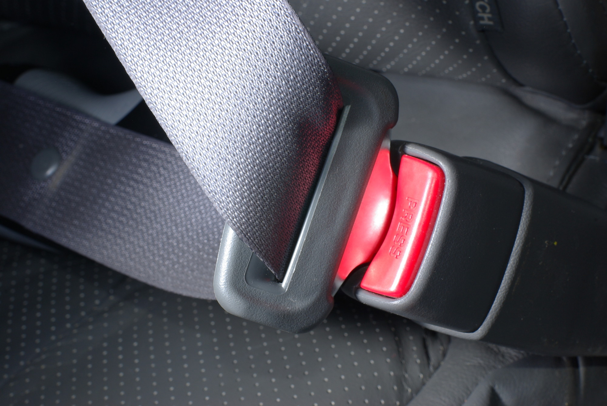 Seat Belt Repair How to Fix a Faulty Seat Belt Buckle